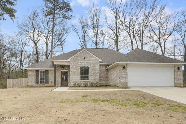 169 Allie Lane, Canton, MS 39046