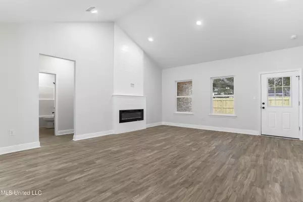 Gautier, MS 39553,1785 Granhurst Street