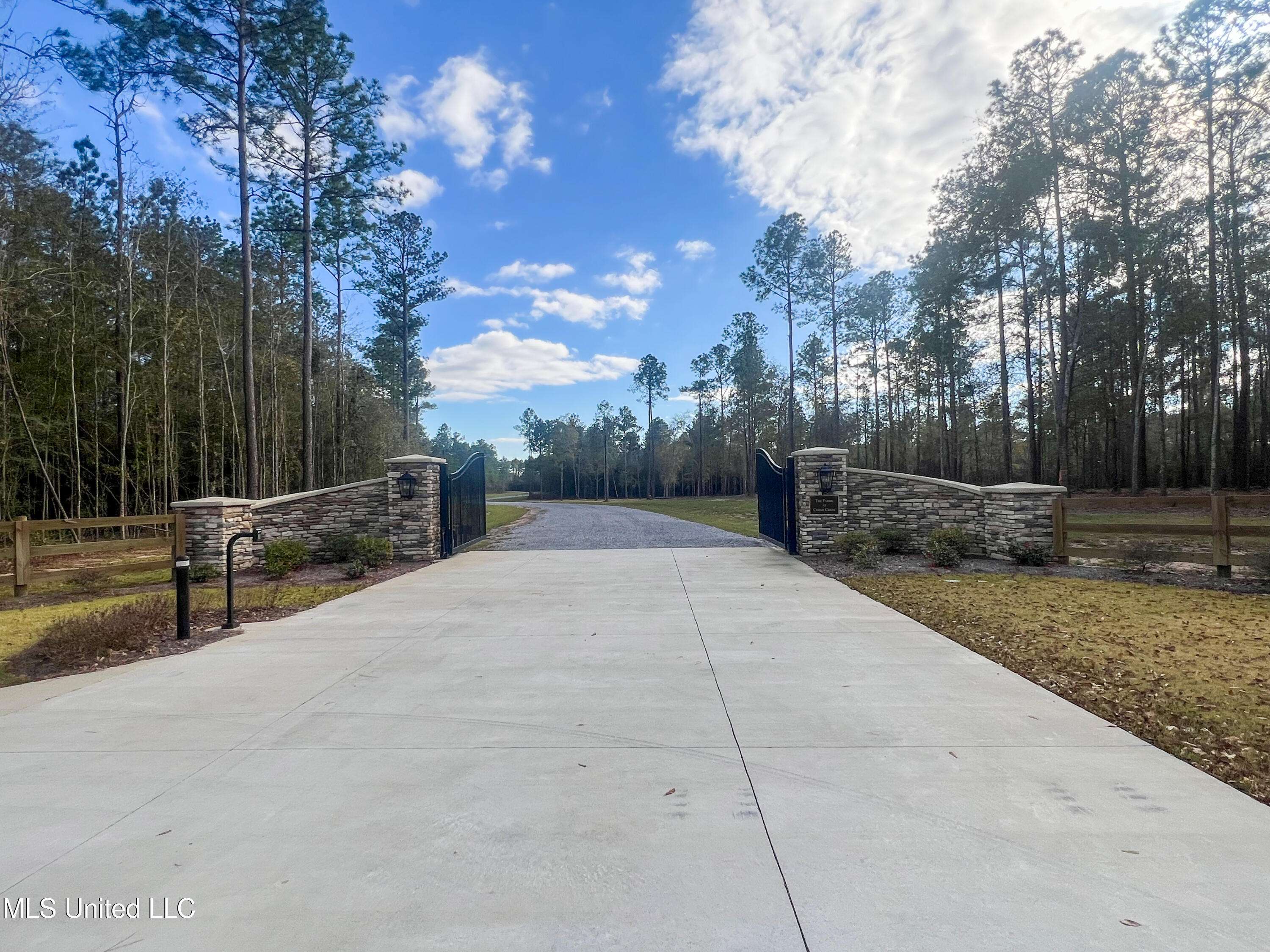 6 Pine Ridge Lane, Lucedale, MS 39452