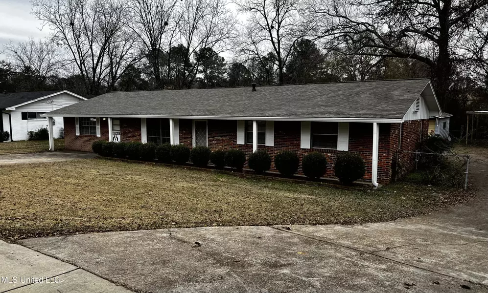 151 Lake Harbour Drive, Ridgeland, MS 39157