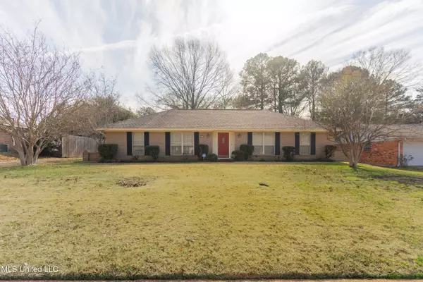 1417 Huntcliff Way,  Clinton,  MS 39056