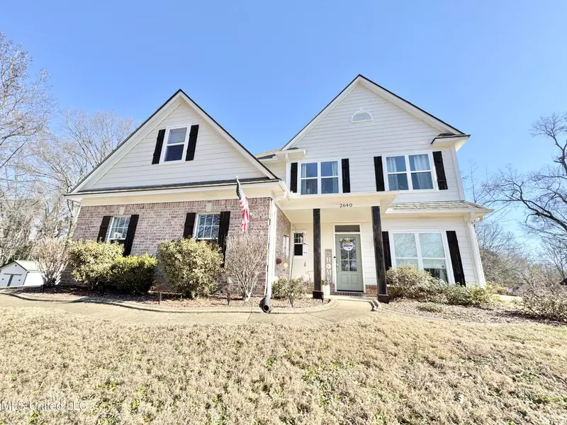 2640 Hickory Hill Drive, Nesbit, MS 38651