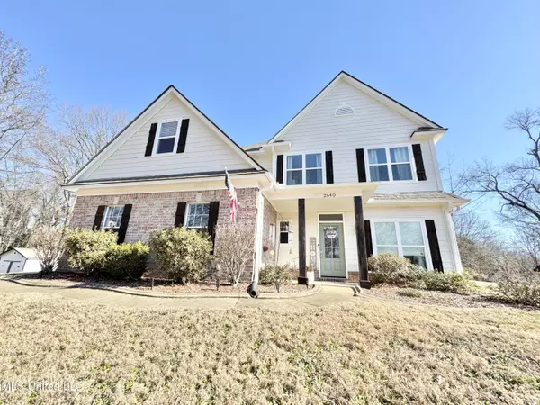 2640 Hickory Hill Drive, Nesbit, MS 38651