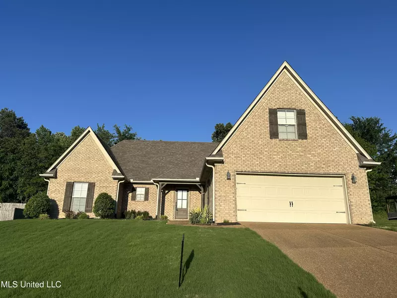 1478 E Lake Front Drive, Hernando, MS 38632