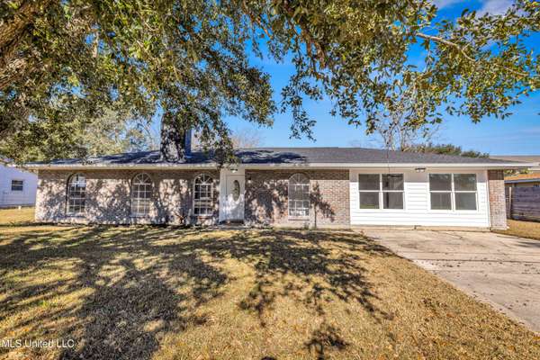 615 Highland Drive, Bay Saint Louis, MS 39520