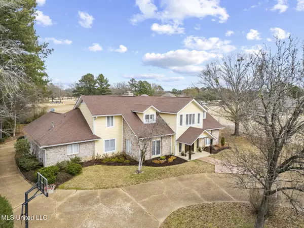 502 Fawn Cove,  Canton,  MS 39046