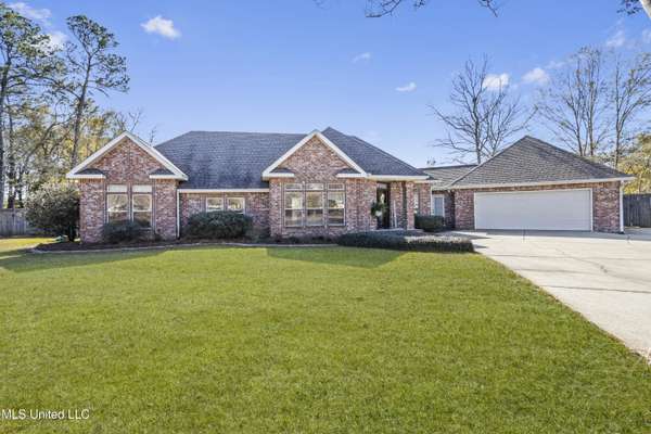 6700 Orchard Road, Ocean Springs, MS 39564