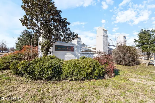 Southaven, MS 38672,2734 Pyramid Drive