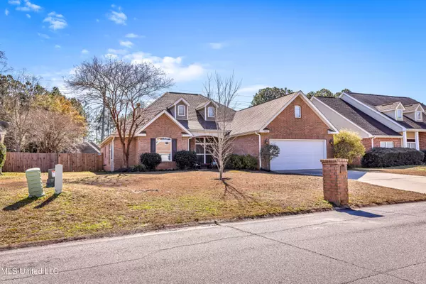 Ocean Springs, MS 39564,7833 Rue Morgan