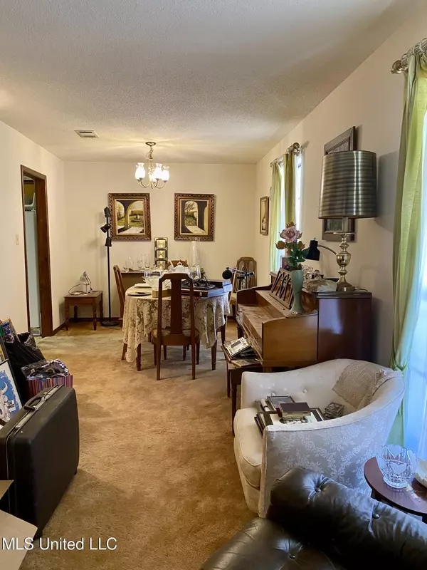 Picayune, MS 39466,174 Lake David Drive