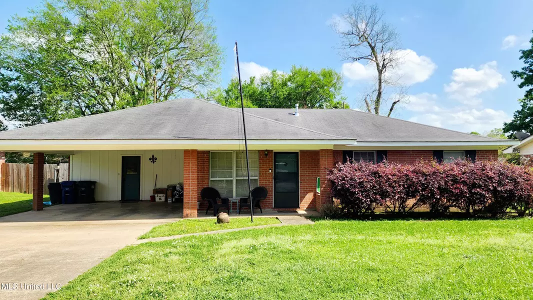 309 Lindberg Avenue, Natchez, MS 39120