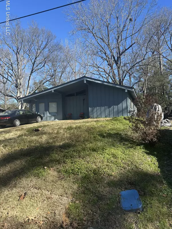 3028 Marwood Drive, Jackson, MS 39212