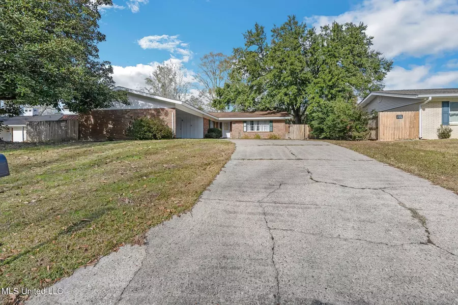 1315 Evangeline Drive, Picayune, MS 39466