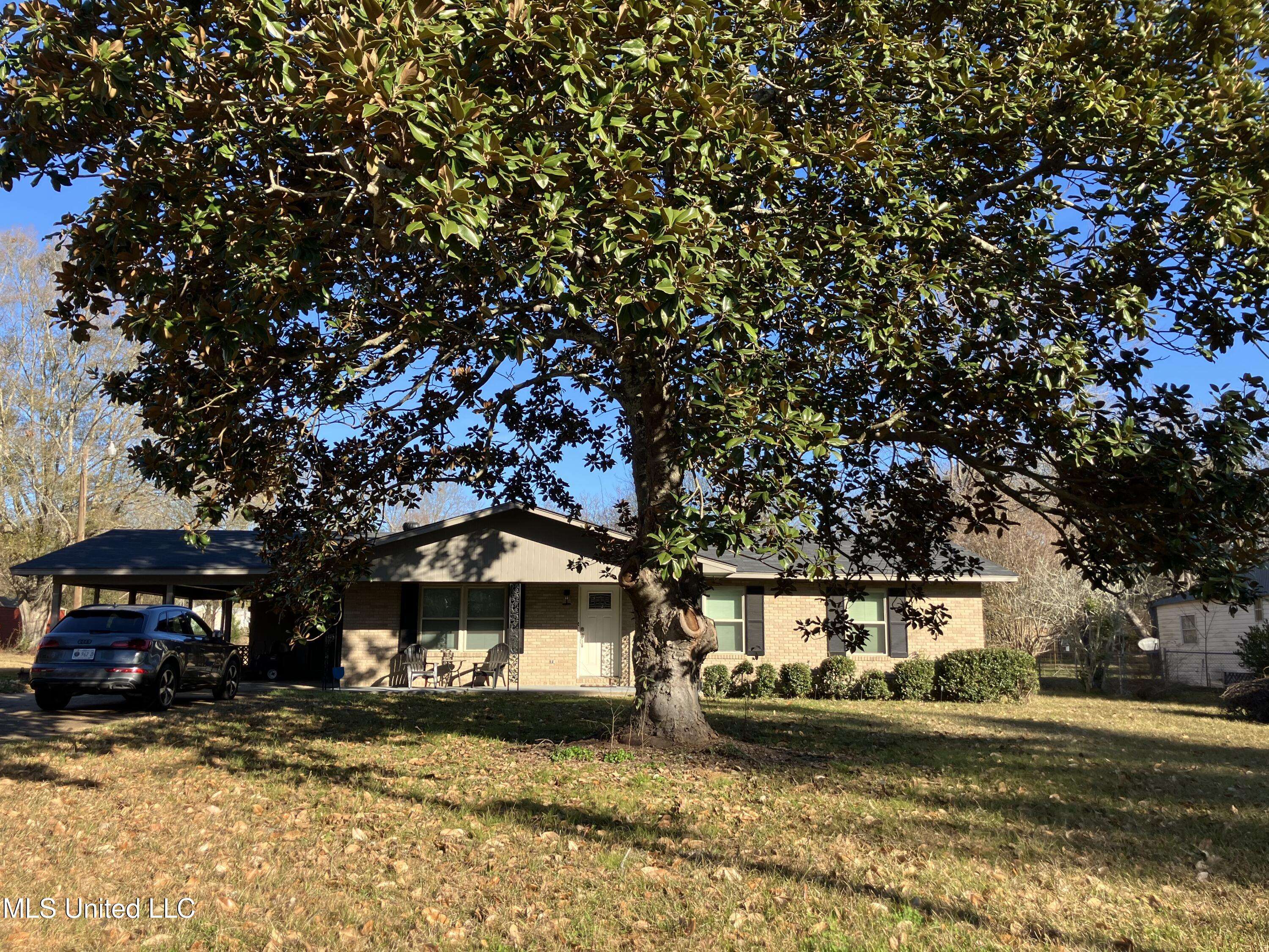 129 Bankhead Lane, Crystal Springs, MS 39059