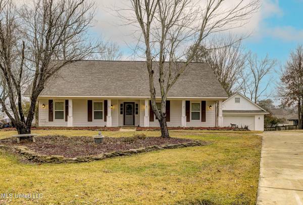 123 Oak Ridge Circle, Madison, MS 39110