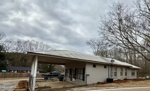 Lena, MS 39094,1799 W Highway 487