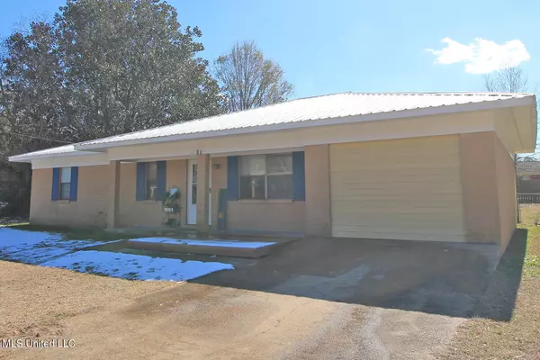 49 Driftwood Drive, Lucedale, MS 39452