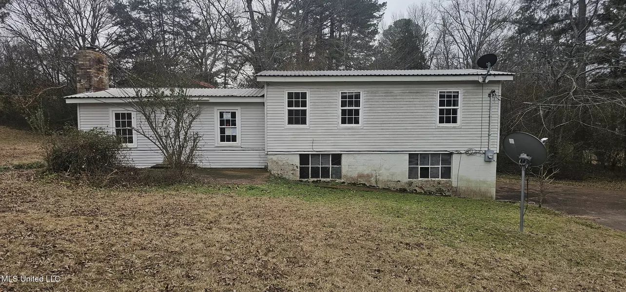 45 S Forrest Drive, Sardis, MS 38666