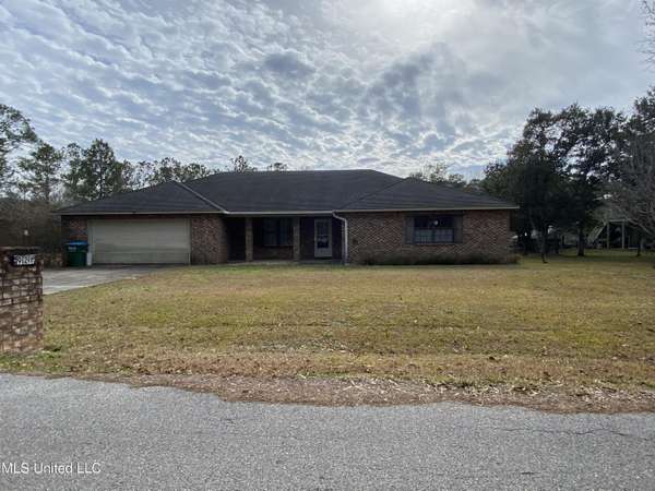 921 Saint Ann Street, Gautier, MS 39553