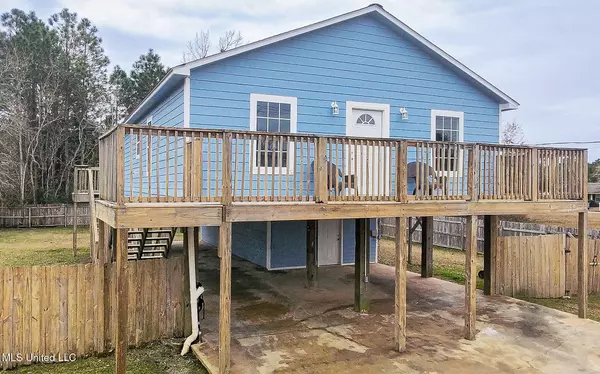 320 Mcdonald Drive, Pass Christian, MS 39571