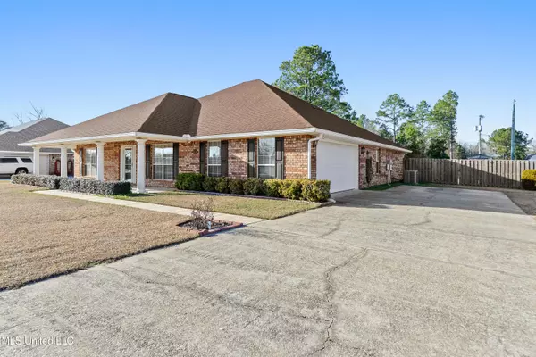 10209 Lake Forest Drive, Vancleave, MS 39565