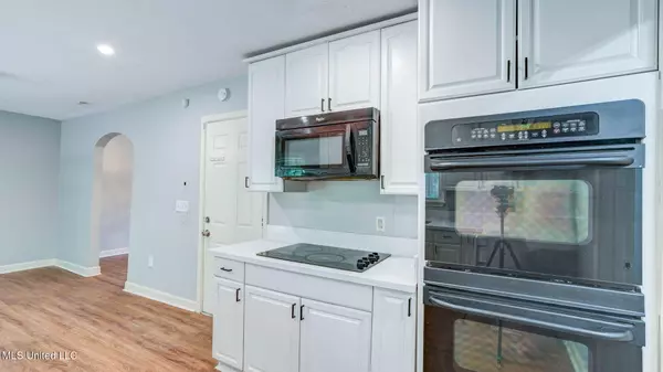 751 Windward Road Jackson, MS 39206