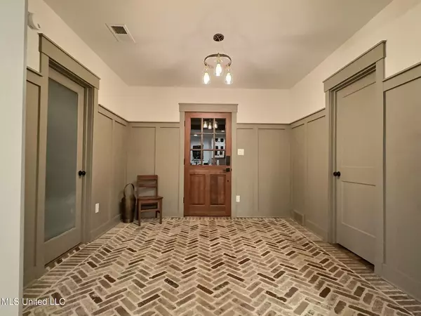 Lake Cormorant, MS 38641,8280 Starlanding Road