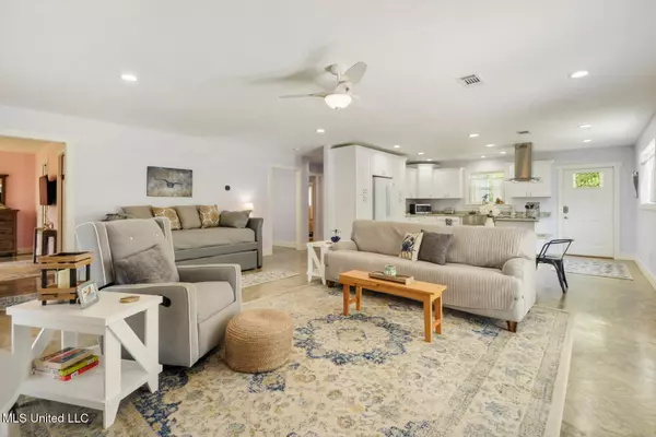 Waveland, MS 39576,119 Lakeside Drive