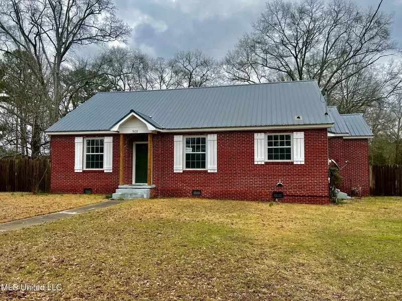 508 N Jordan Street, Carthage, MS 39051