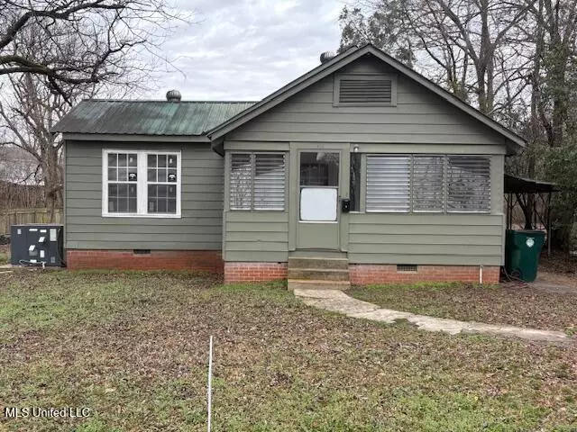 410 W Jeff Davis Avenue, Greenwood, MS 38930