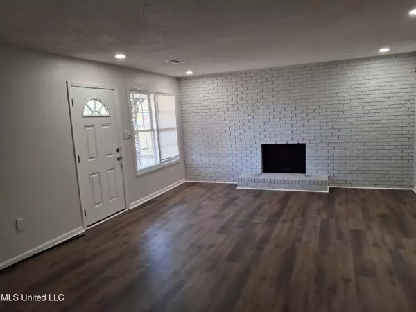 Southaven, MS 38671,8351 Colonial Hills Cove