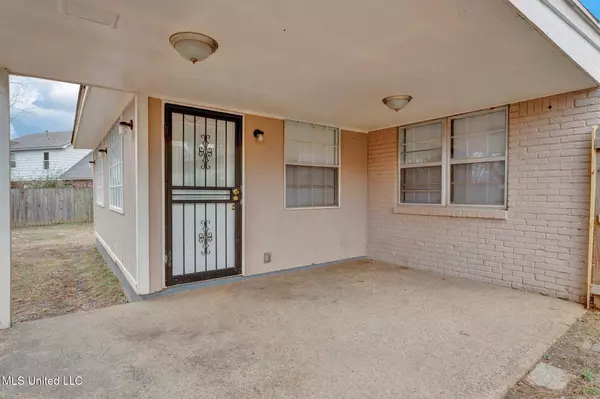 Southaven, MS 38671,385 N Lake Shore Drive