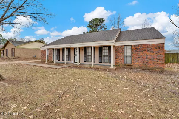 Southaven, MS 38671,385 N Lake Shore Drive