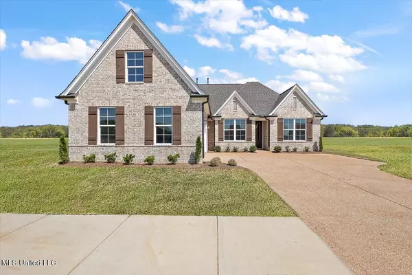 804 Coahoma Court, Nesbit, MS 38651