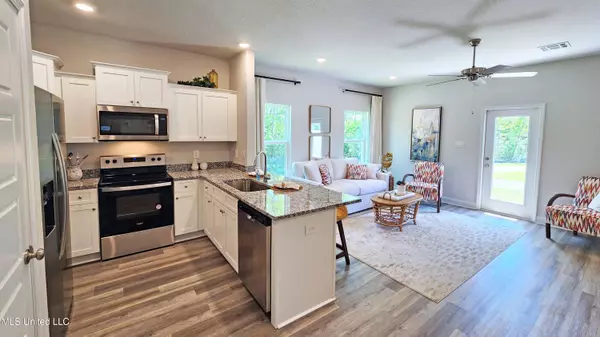 Ocean Springs, MS 39564,7865 Reagan Court