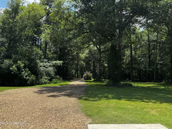 Harrisville, MS 39082,398 Old Pearl Road