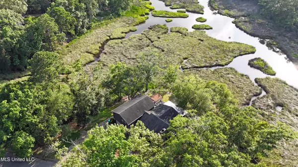 Gautier, MS 39553,2037 Old Oaks Drive