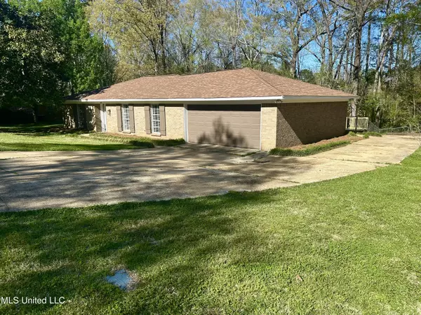 58 Summit Ridge Drive, Brandon, MS 39042