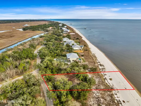 Ocean Springs, MS 39564,7701 Belle Fontaine Drive