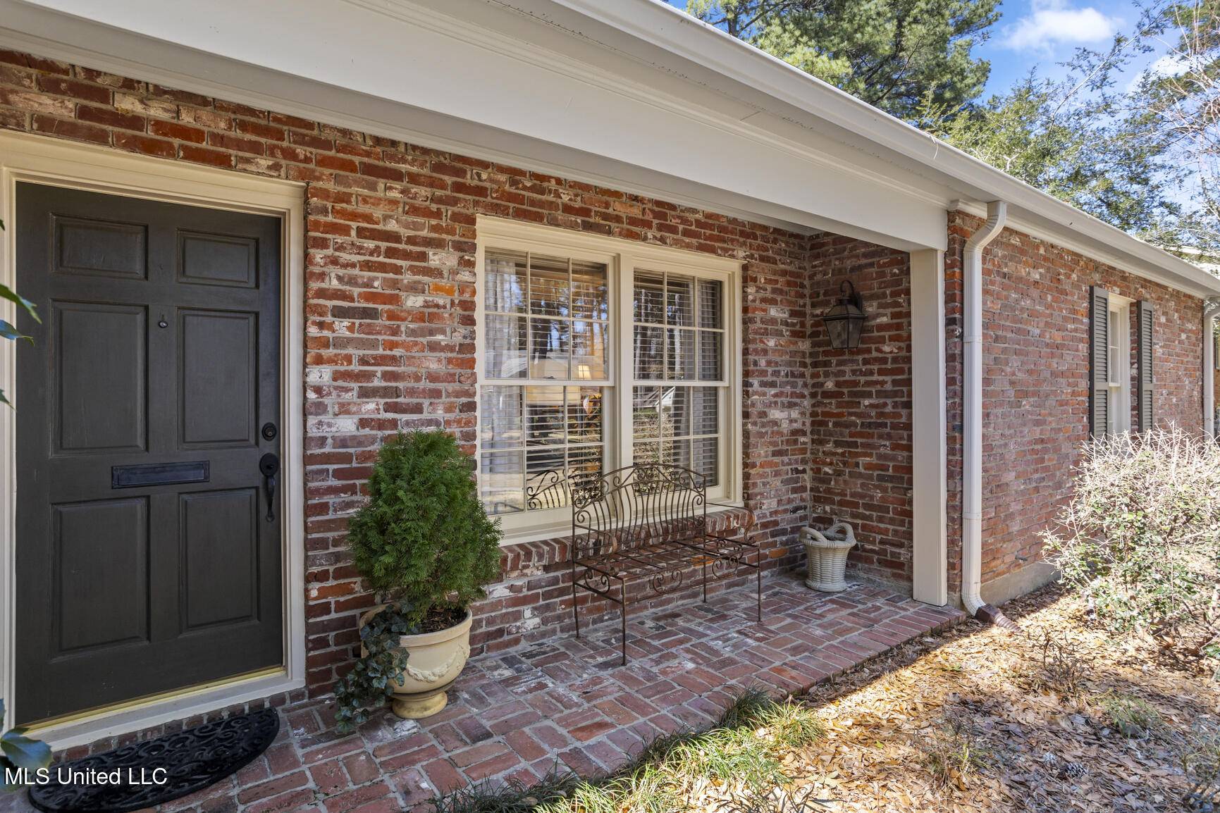 Jackson, MS 39211,5440 Briarfield Road