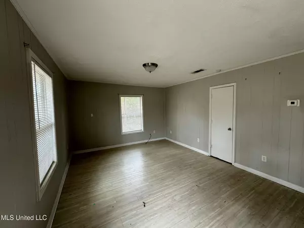 20709 Lawrence Road, Jackson, MS 39206