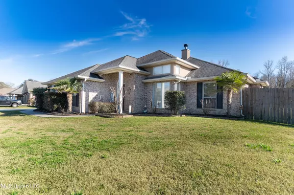 Picayune, MS 39466,127 Apache Drive