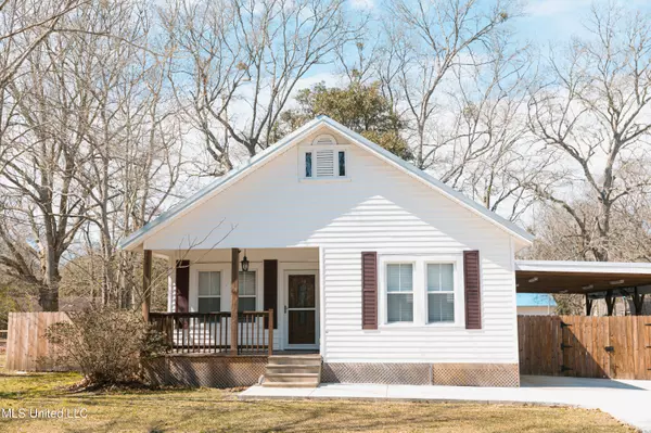 3021 Smith Drive,  Gautier,  MS 39553