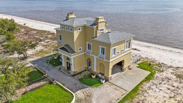 Ocean Springs, MS 39564,7709 Belle Fontaine Drive