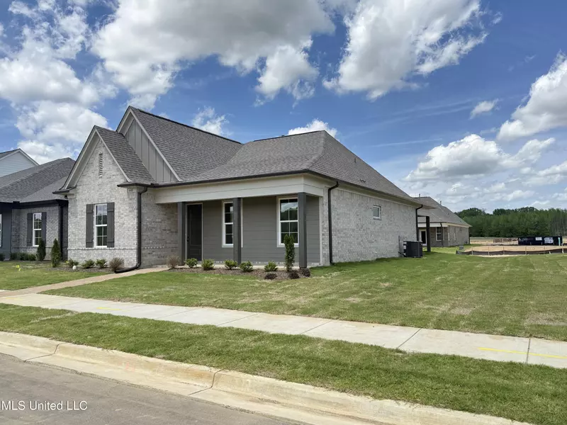 640 Bolivar Drive, Nesbit, MS 38651