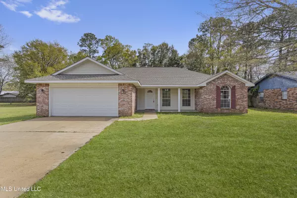 Ocean Springs, MS 39564,9109 Meadowlark Avenue