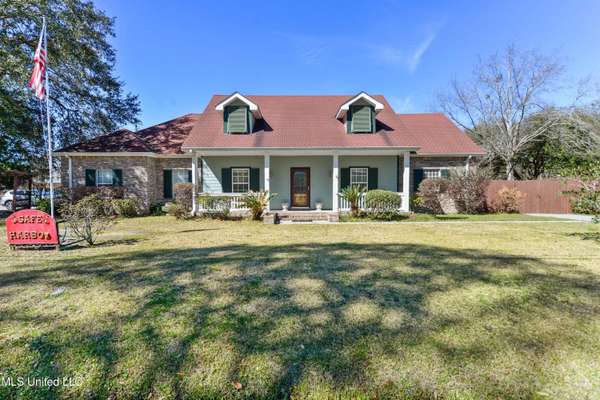 103 Ninth Street, Bay Saint Louis, MS 39520