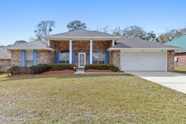 709 Hidden Oaks Drive, Ocean Springs, MS 39564