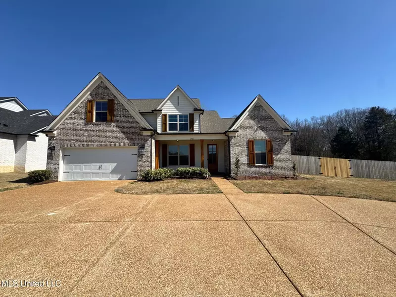 1706 Bristol Drive, Nesbit, MS 38651