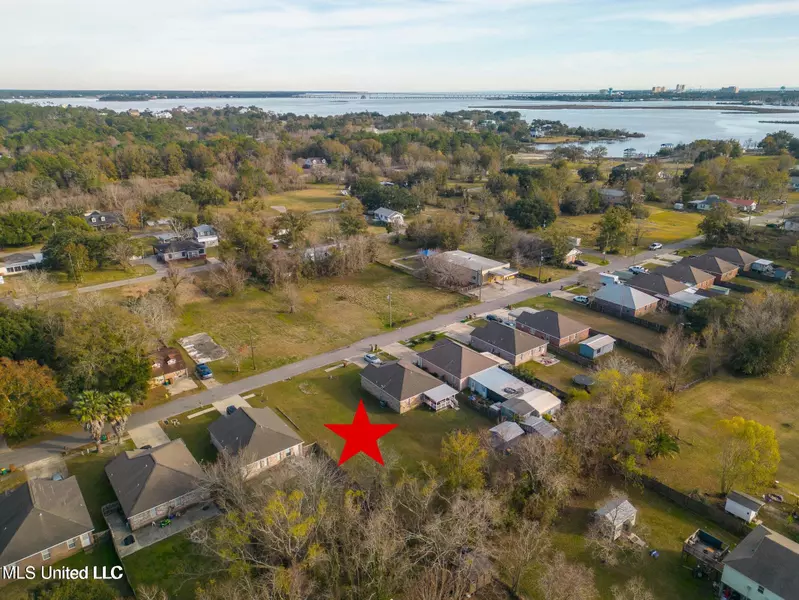 Byrd Avenue, D'iberville, MS 39540